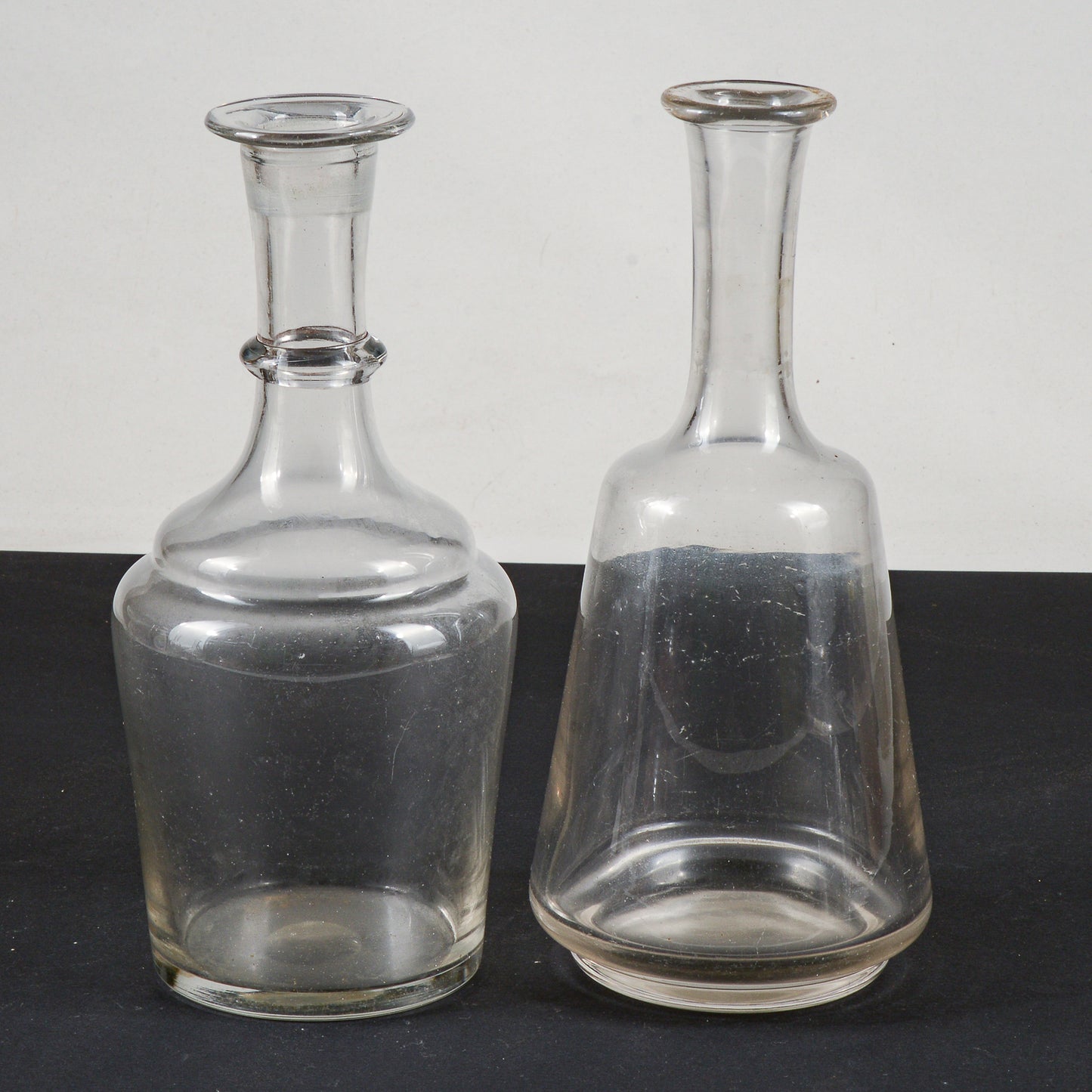 set coppia bottiglie brocche in vetro epoca primo 900 svasate