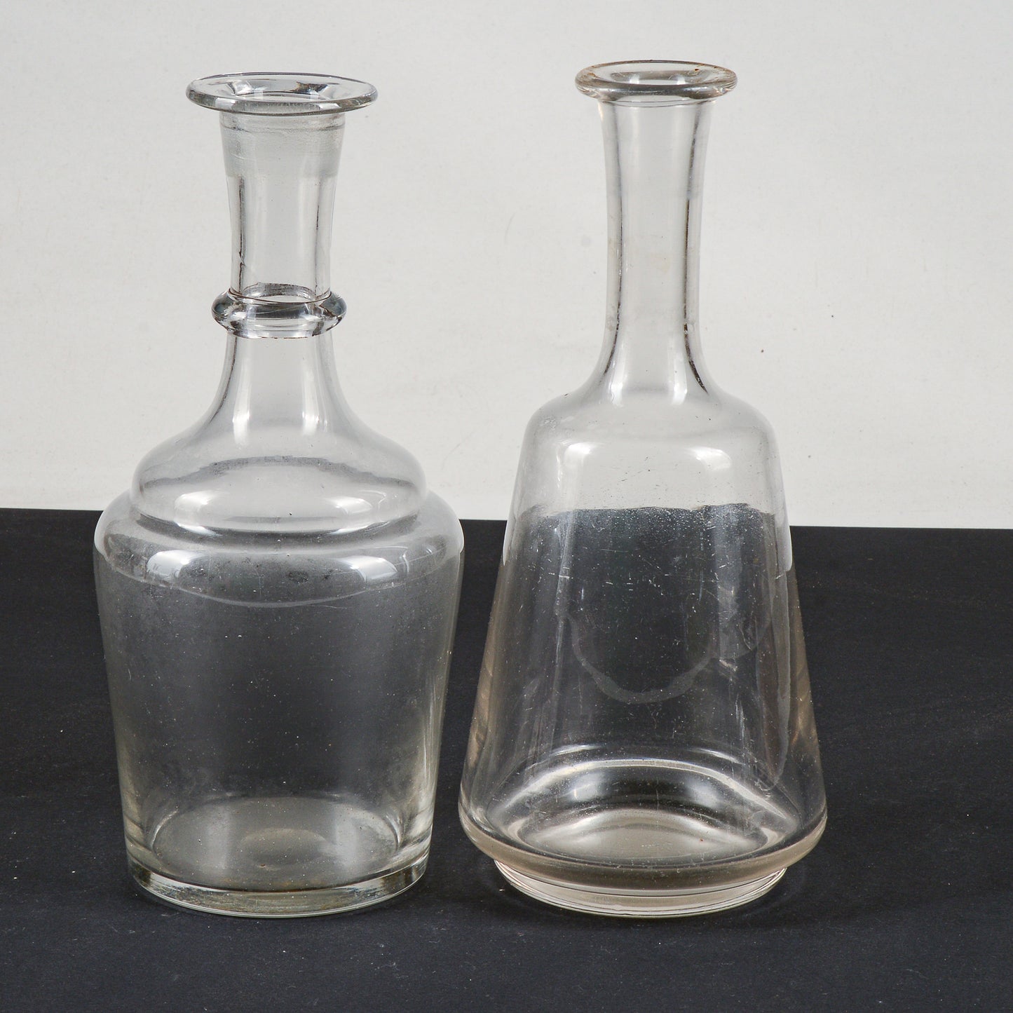 set coppia bottiglie brocche in vetro epoca primo 900 svasate