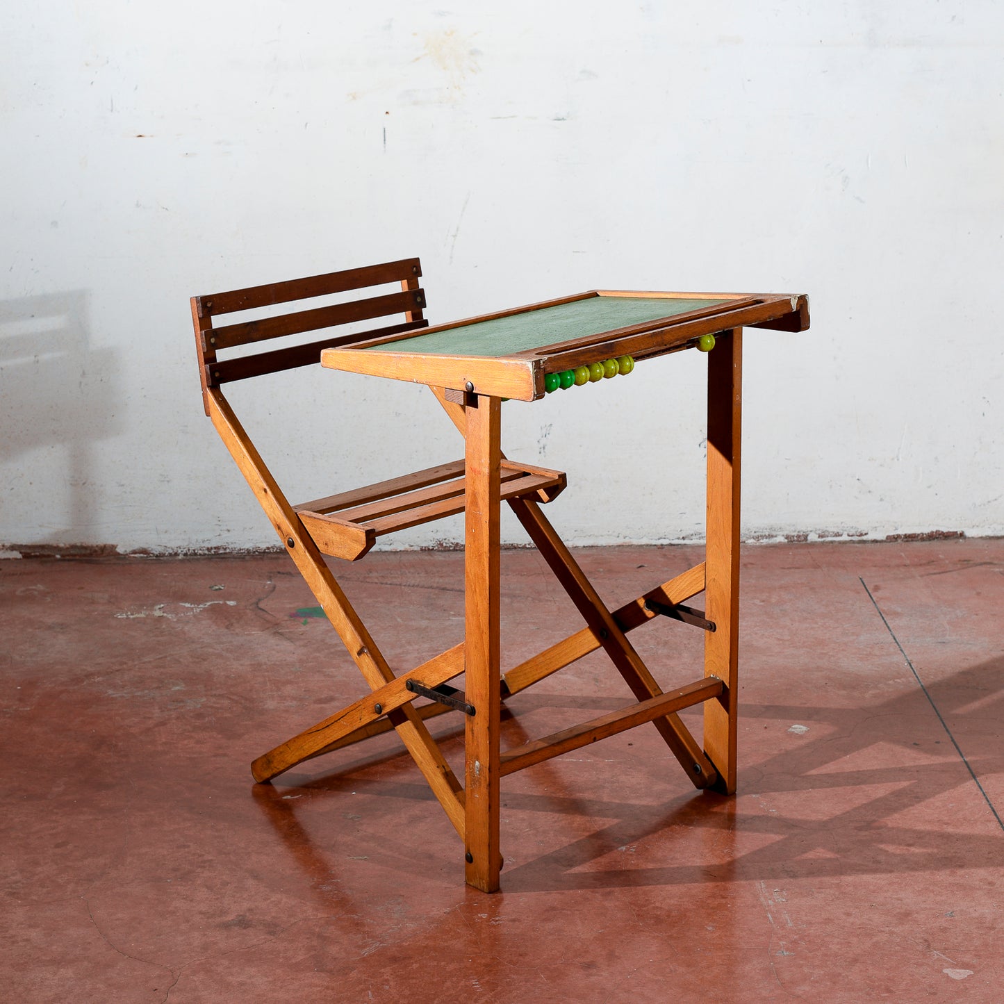 banco da scuola bambino studio con piano mobile e lavagna richiudibile