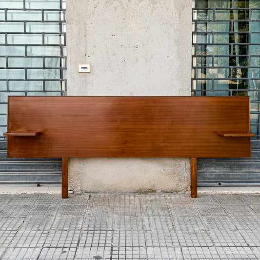 testata letto anni 70 minimale essenziale matrimoniale con mensole a comodino