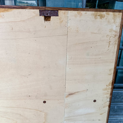testata letto anni 70 minimale essenziale matrimoniale con mensole a comodino