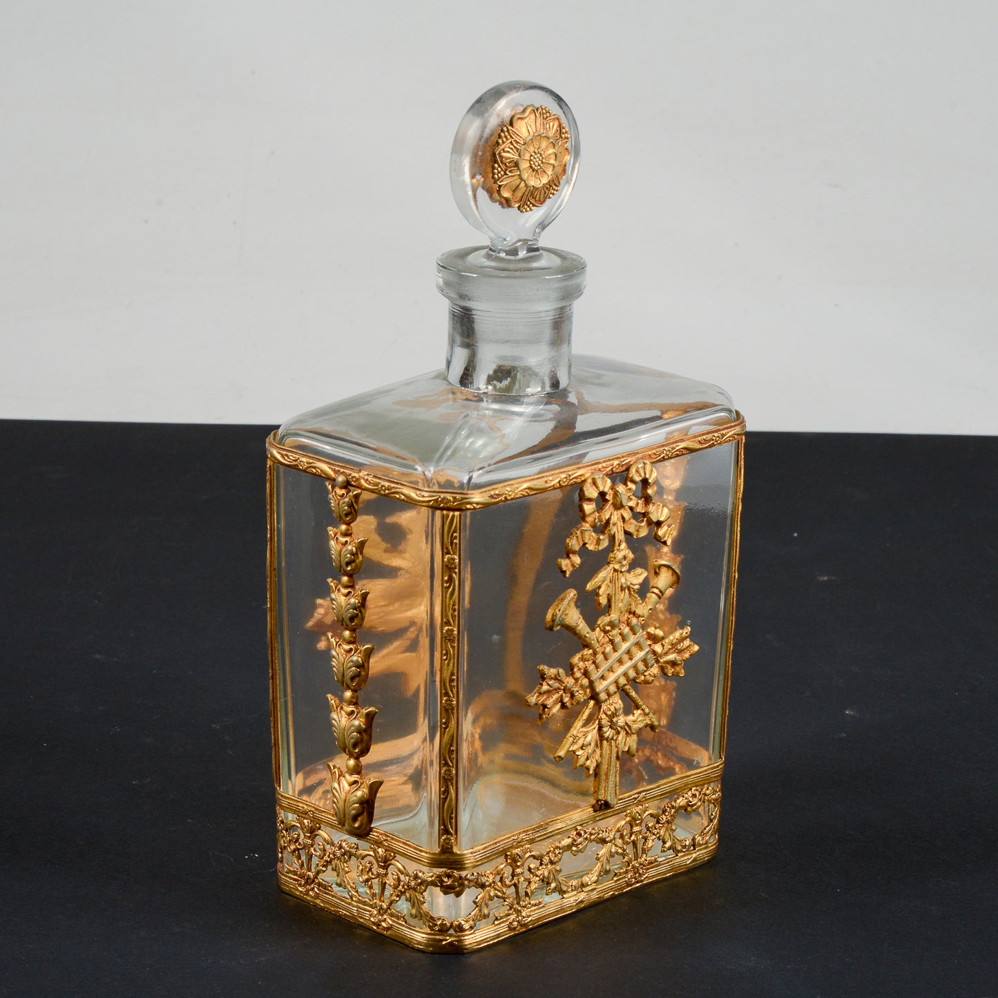 bottiglia da whisky liquore decorata in metallo dorato