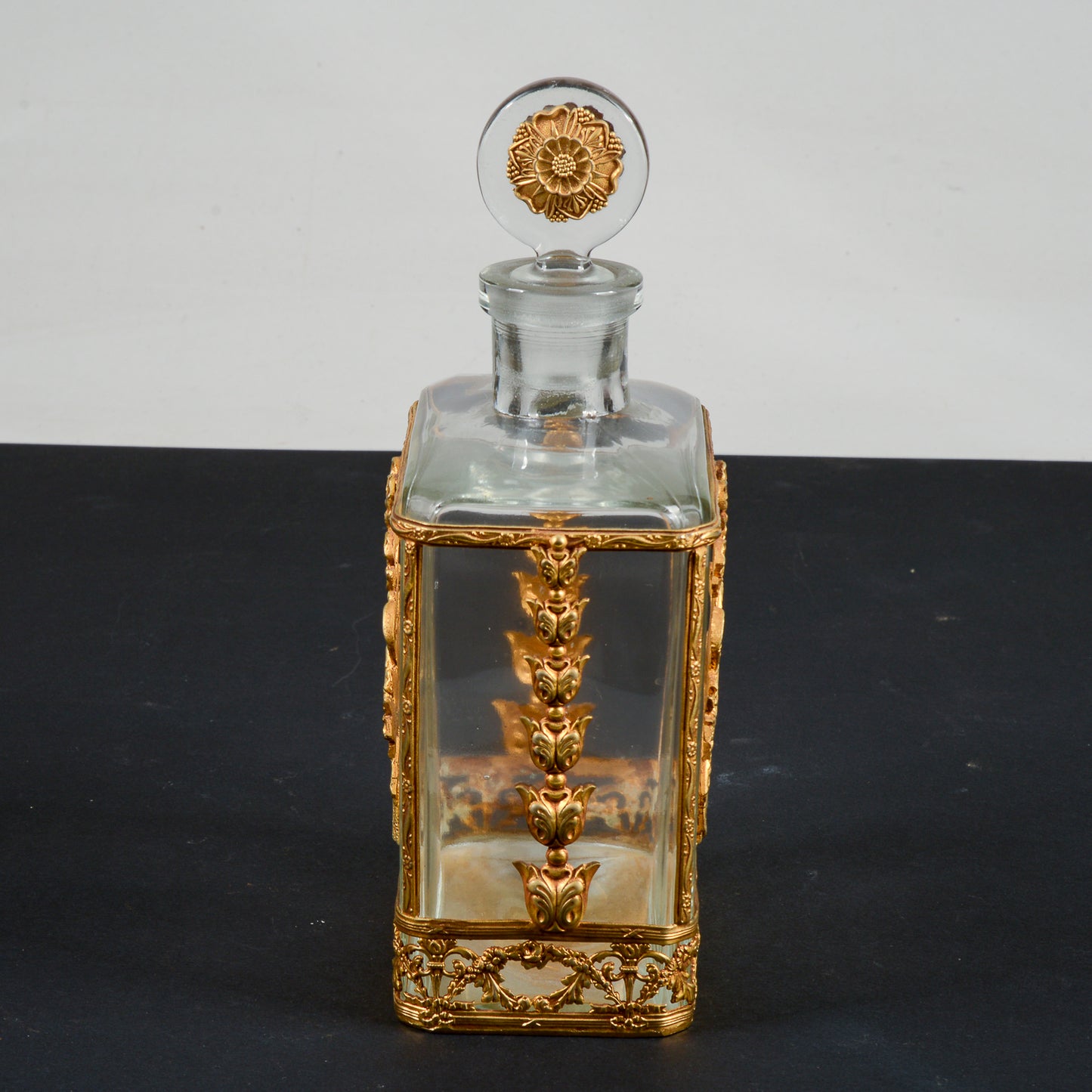 bottiglia da whisky liquore decorata in metallo dorato