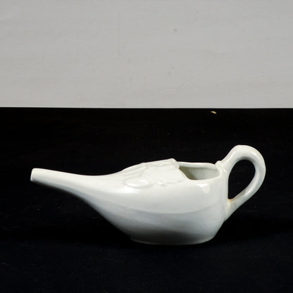 lattiera in ceramica bianca con decoro floreale firmata S.B.Richard