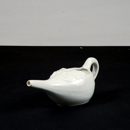 lattiera in ceramica bianca con decoro floreale firmata S.B.Richard