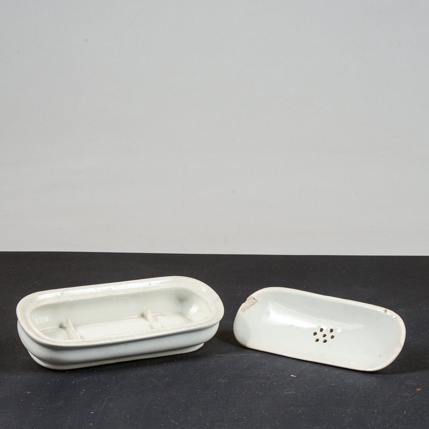 scatola di ceramica marcata s.c. richard porta siringhe medicale farmacia