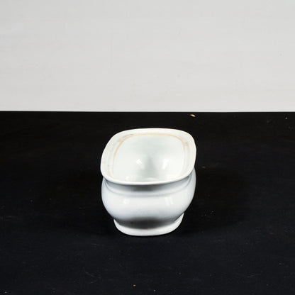 scatolina in ceramica bianca porta sapone, aromi, sali da bagno firmata laveno verbanum stone