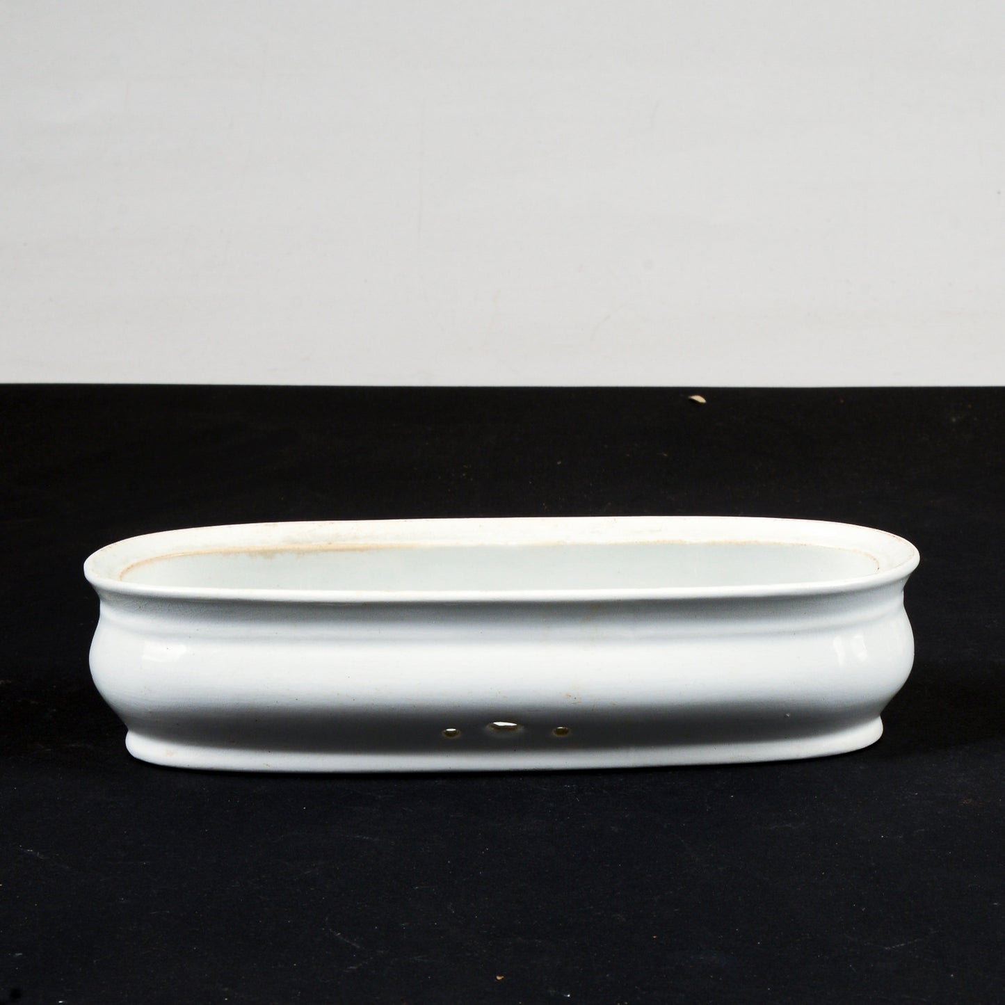scatolina in ceramica bianca porta sapone, aromi, sali da bagno firmata laveno verbanum stone