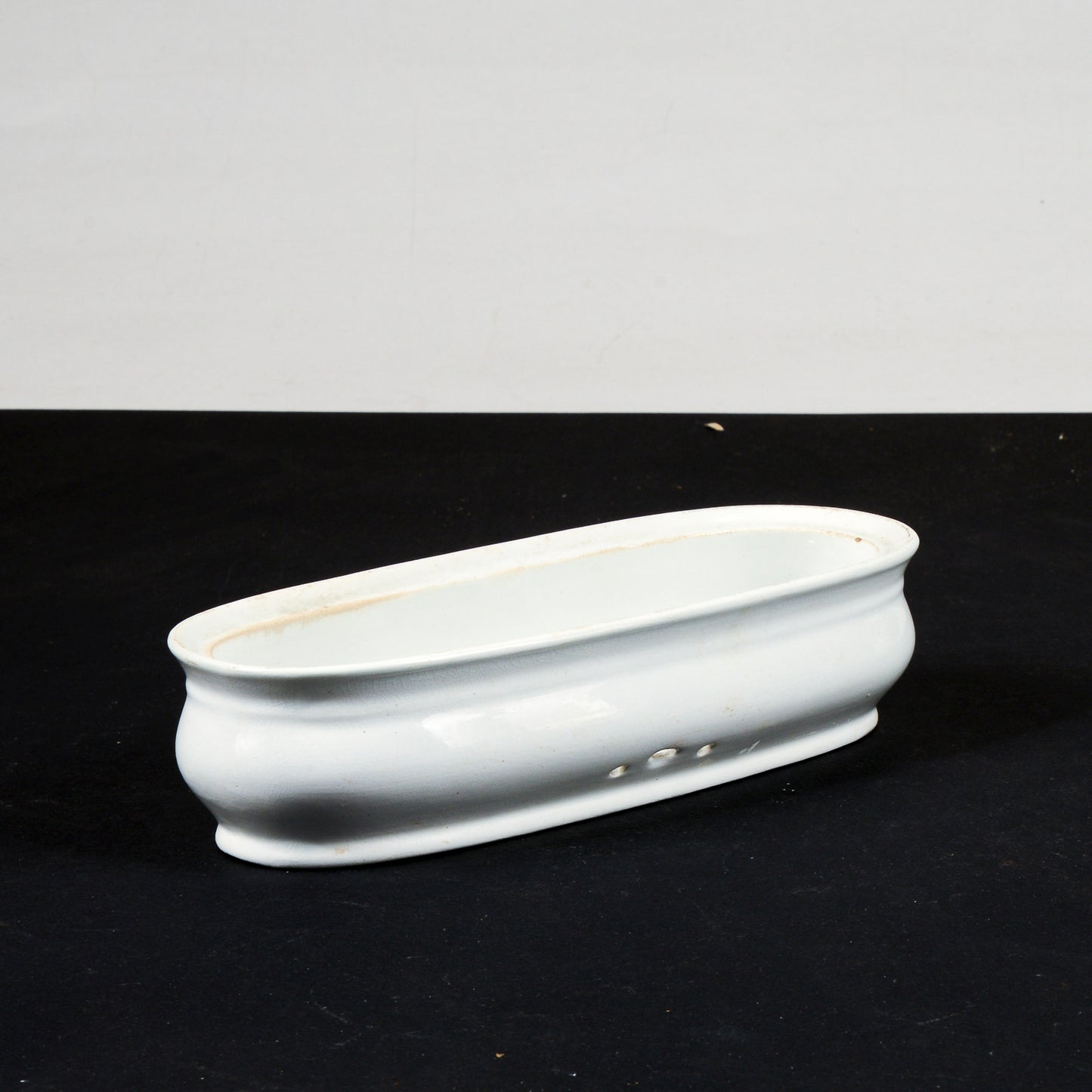 scatolina in ceramica bianca porta sapone, aromi, sali da bagno firmata laveno verbanum stone