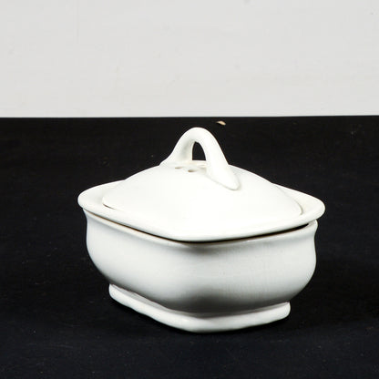 Scatolina in ceramica bianca porta sapone, aromi, sali da bagno firmata s.c. richard