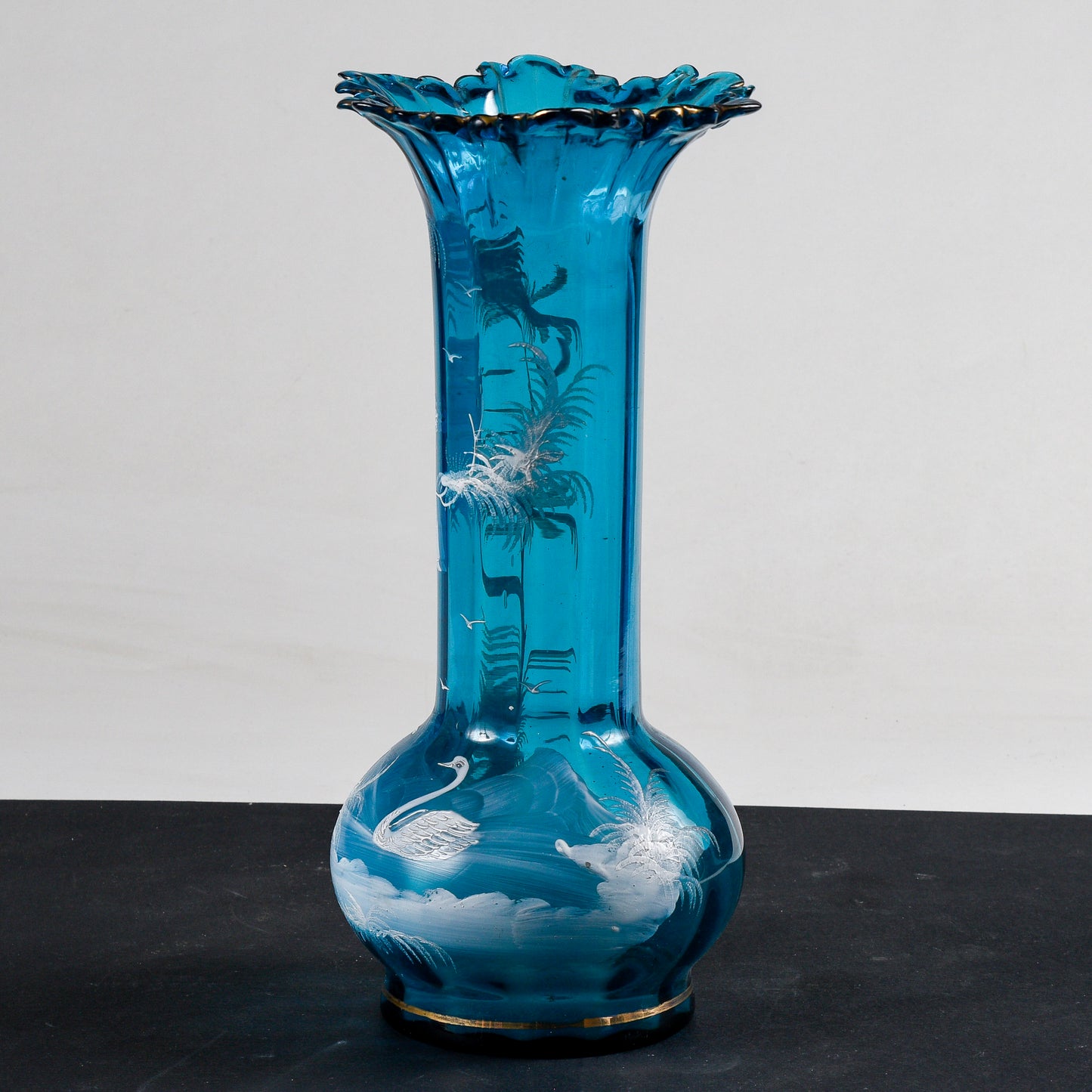 Vaso Liberty in vetro azzurro con scena bucolica  dipinta a mano epoca primo 1900 Mary Gregory