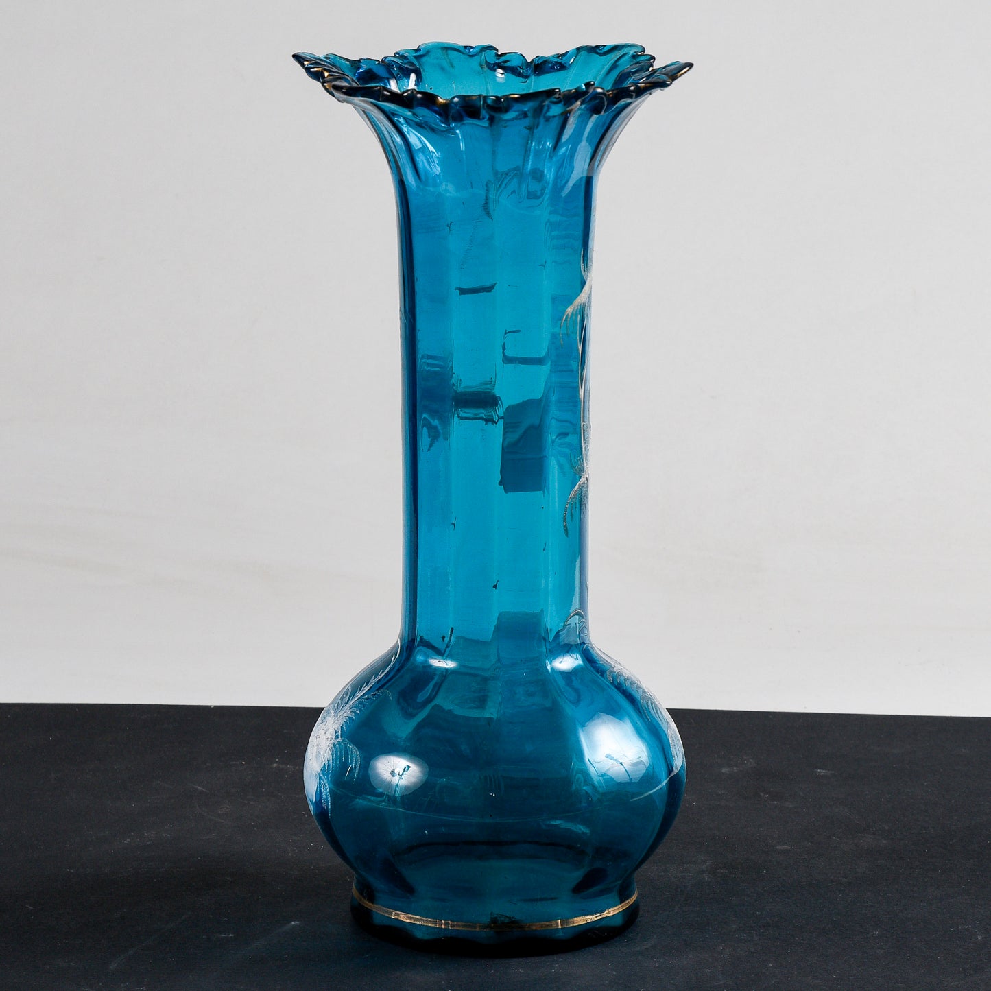 Vaso Liberty in vetro azzurro con scena bucolica  dipinta a mano epoca primo 1900 Mary Gregory