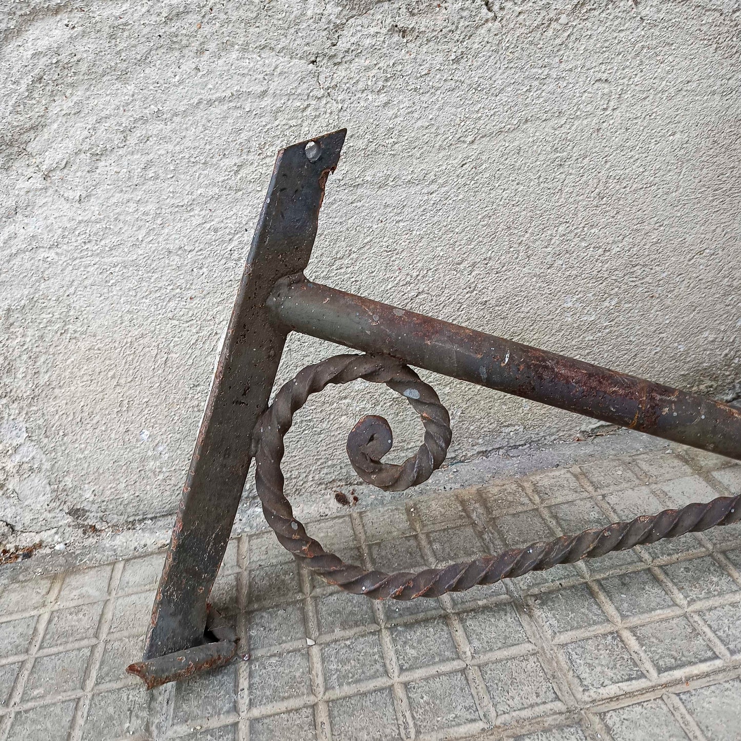 Lanterna lampione da esterno in ferro da angolo