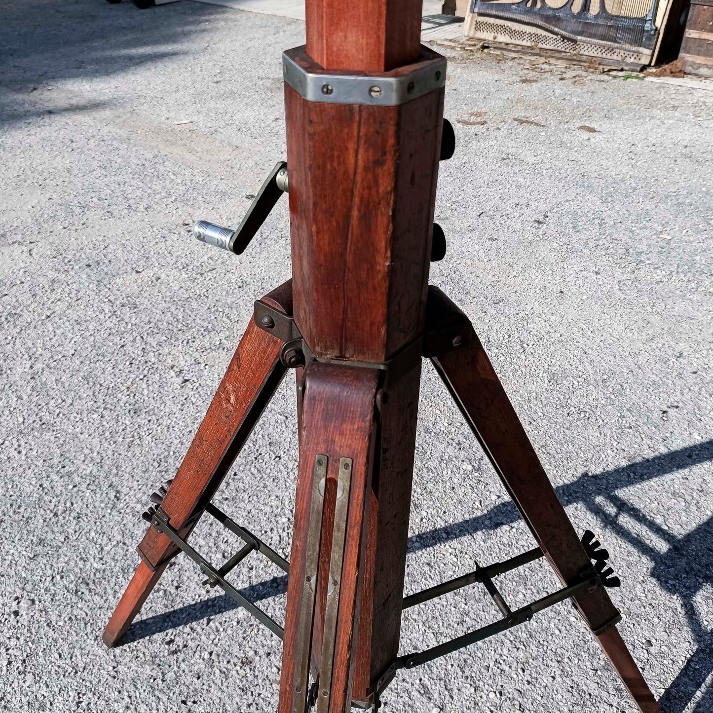 cavalletto colonna a cremagliera da banco ottico ditta fatif