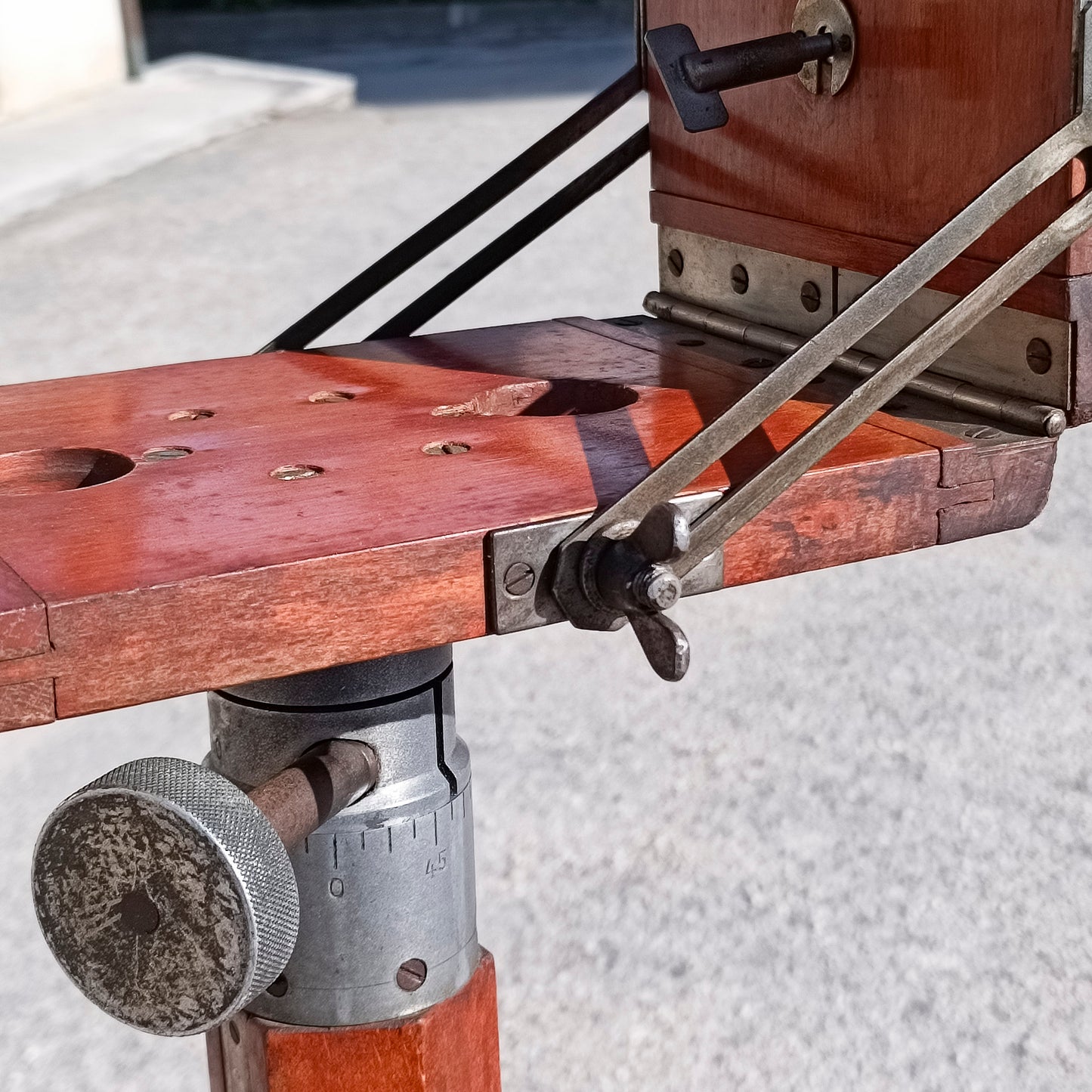 cavalletto colonna a cremagliera da banco ottico ditta fatif