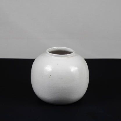vaso in ceramica bianco con finitura bucciata