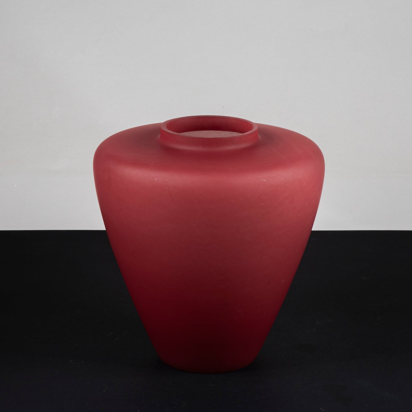 vaso in vetro rosso opaco vintage 1980