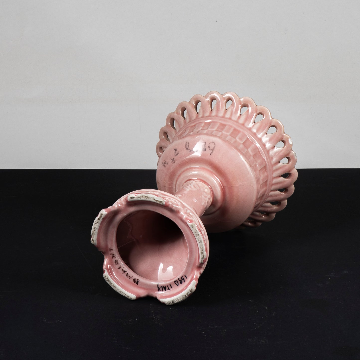 ceramica bassano alzatina rosa con decori