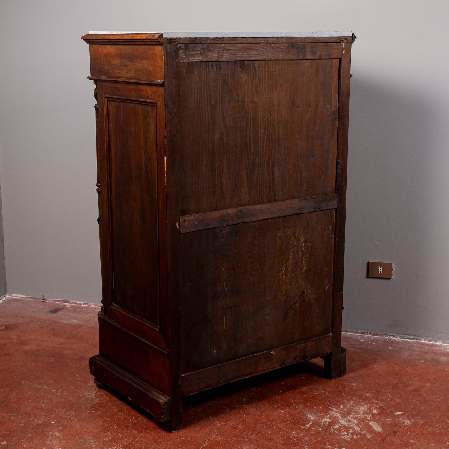 mobile credenza secretaire intagliato con cassetti