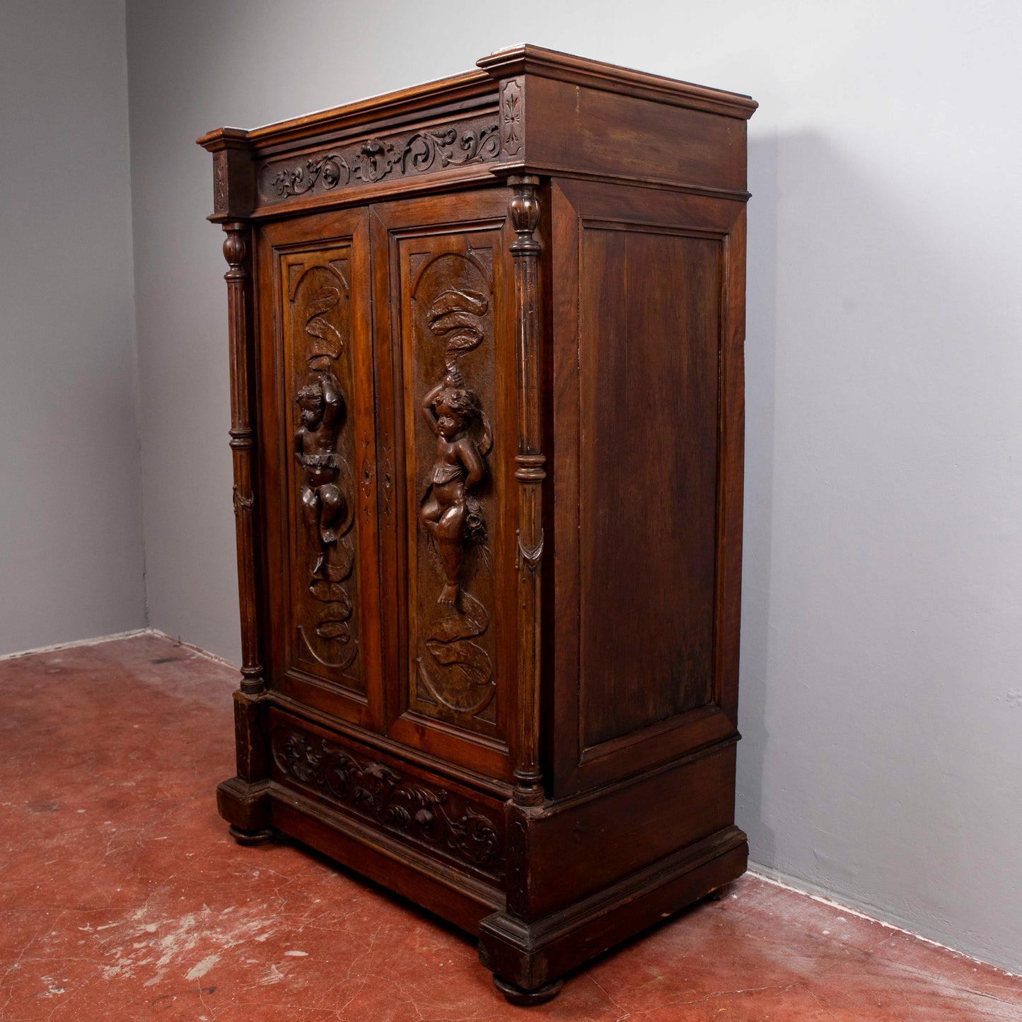 mobile credenza secretaire intagliato con cassetti