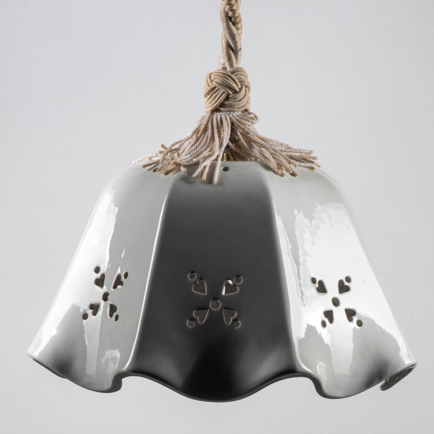 lampadario in ceramica bianca epoca fine 900