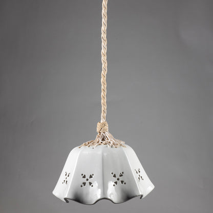 lampadario in ceramica bianca epoca fine 900