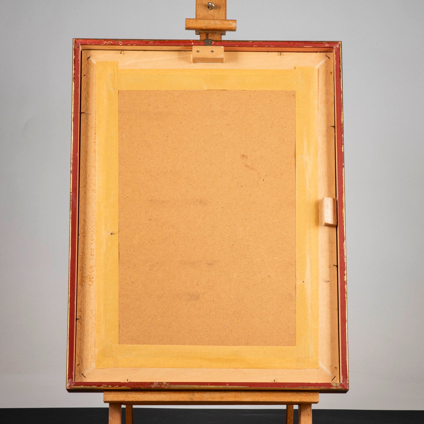 quardo dipinto materico vaso di fiori astratto sfocato con cornice dorata