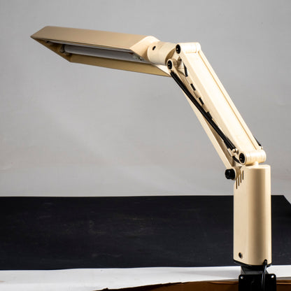 lampada da tavolo scrivania a&e design fagerhults sweden 7077