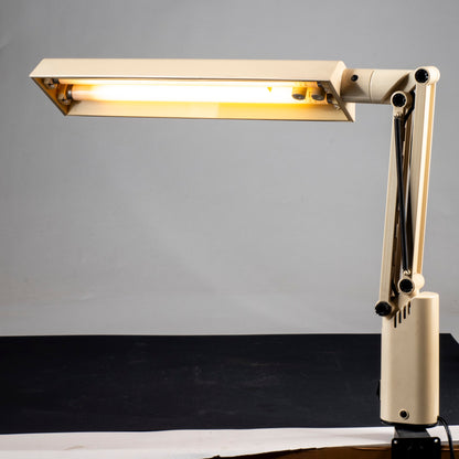 lampada da tavolo scrivania a&e design fagerhults sweden 7077