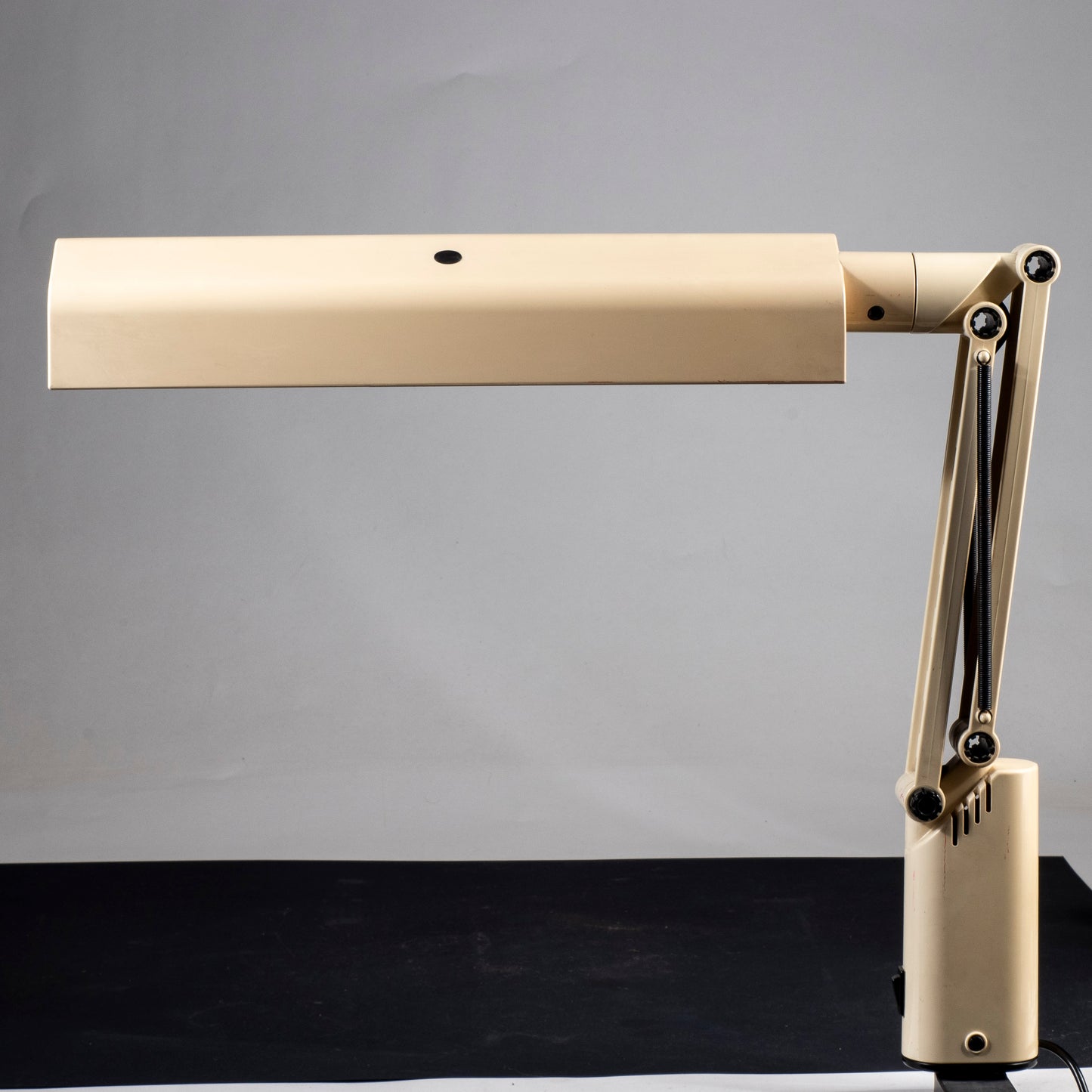 lampada da tavolo scrivania a&e design fagerhults sweden 7077