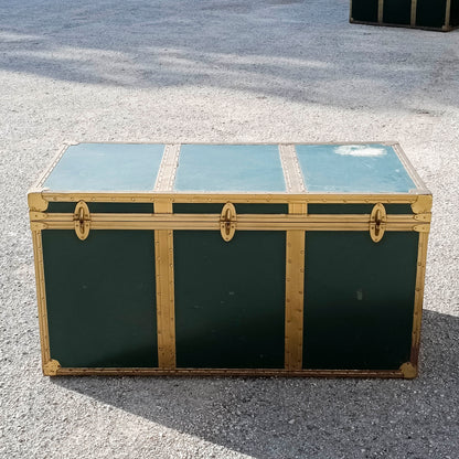 Baule vintage senza carta sul coperchio anni 1960