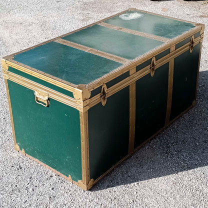 Baule vintage senza carta sul coperchio anni 1960