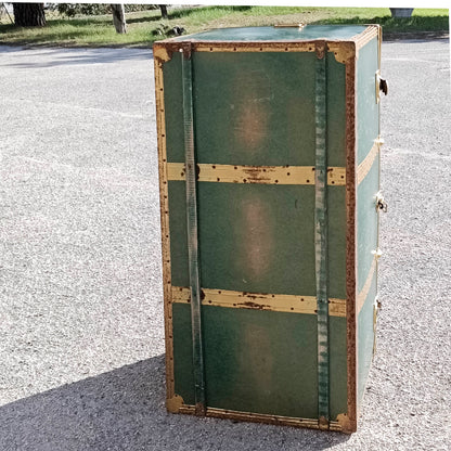 Baule vintage senza carta sul coperchio anni 1960