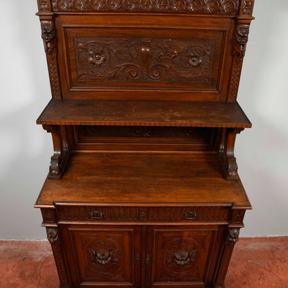 Credenza con piattaia  intagliata noce Italia 1880