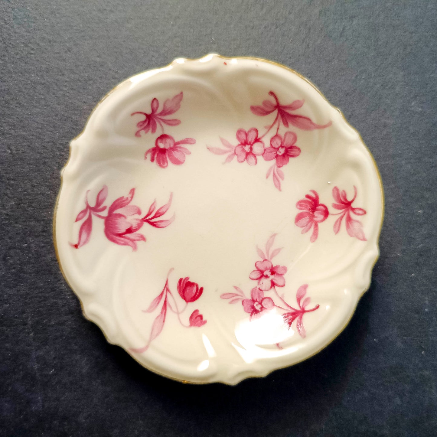 Piattino decorato con fiori in porcellana  Schwarzenhammer Bavaria  1950