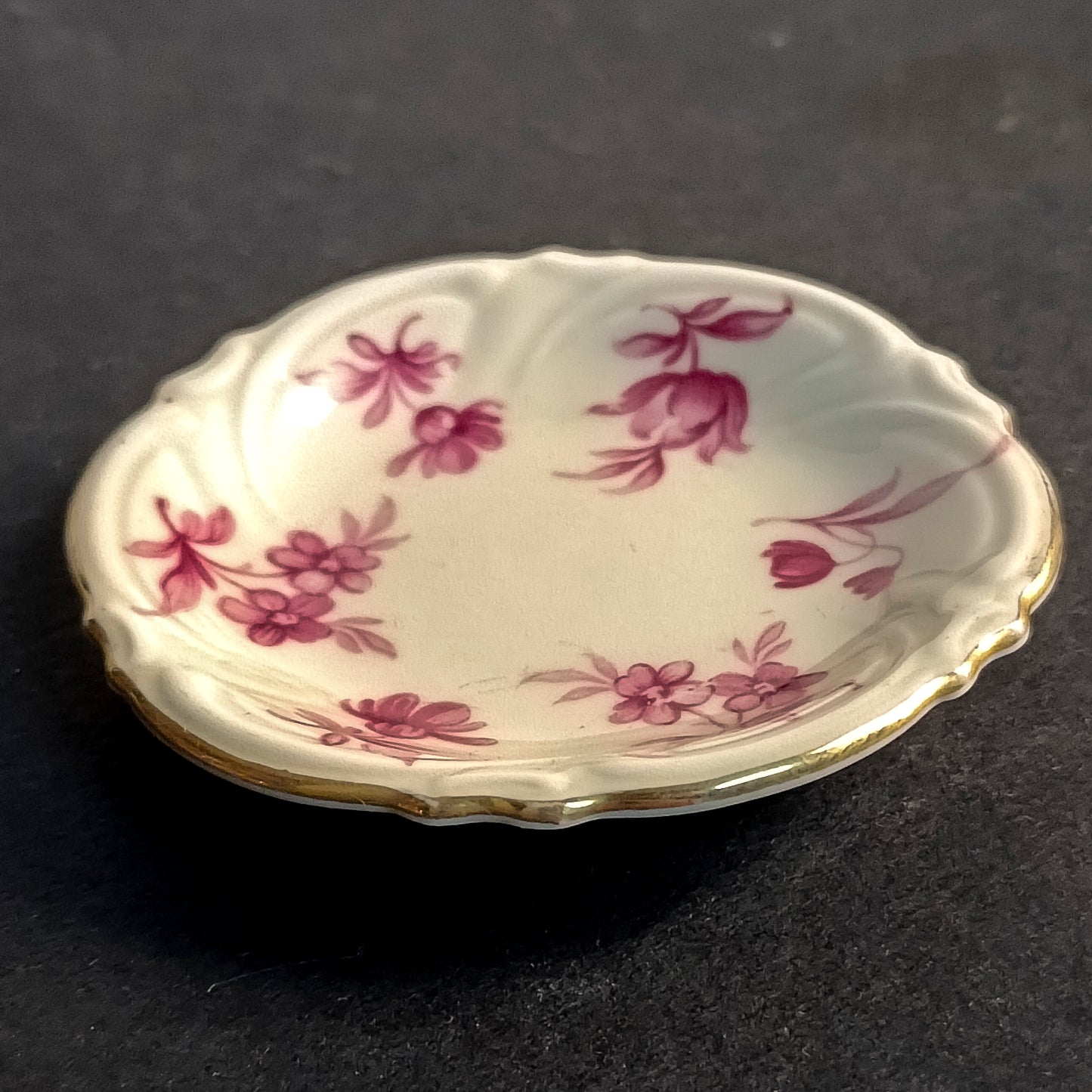 Piattino decorato con fiori in porcellana  Schwarzenhammer Bavaria  1950