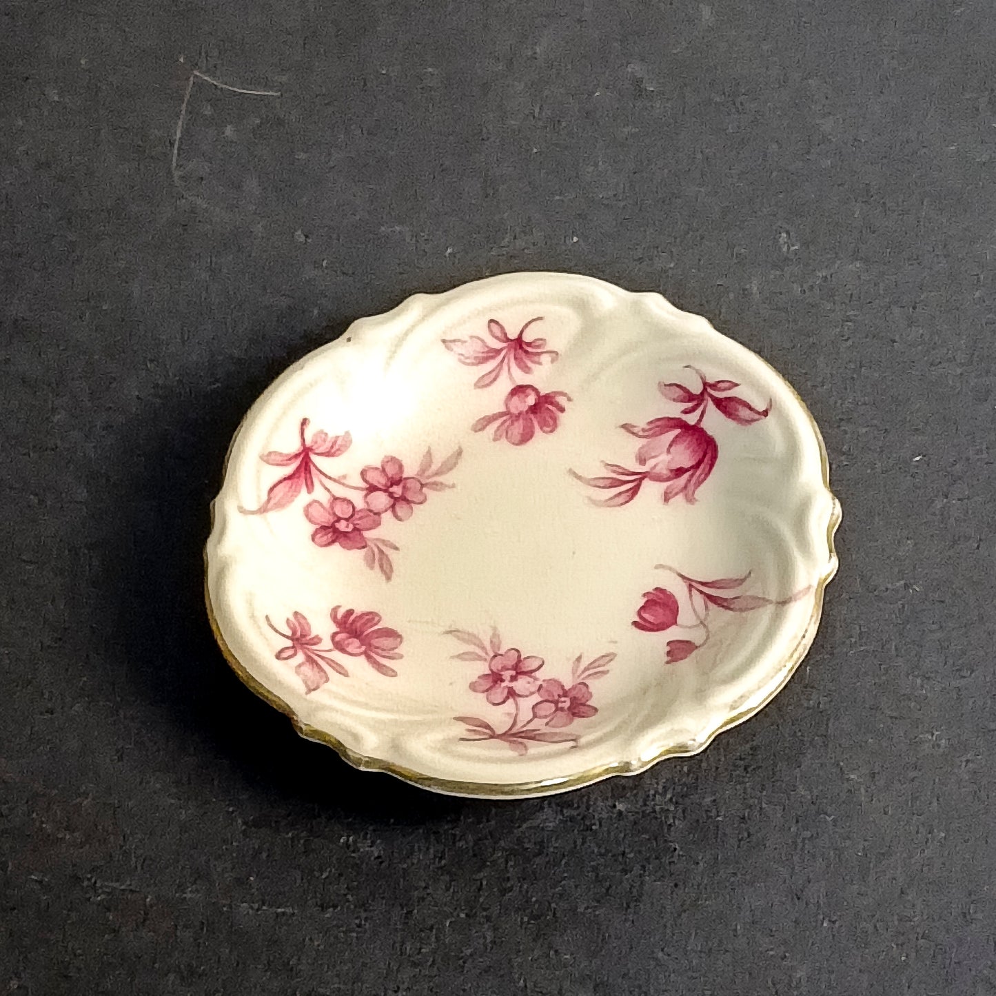 Piattino decorato con fiori in porcellana  Schwarzenhammer Bavaria  1950