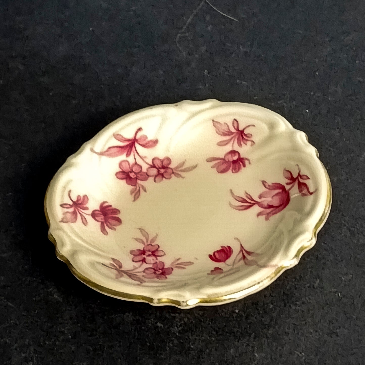 Piattino decorato con fiori in porcellana  Schwarzenhammer Bavaria  1950