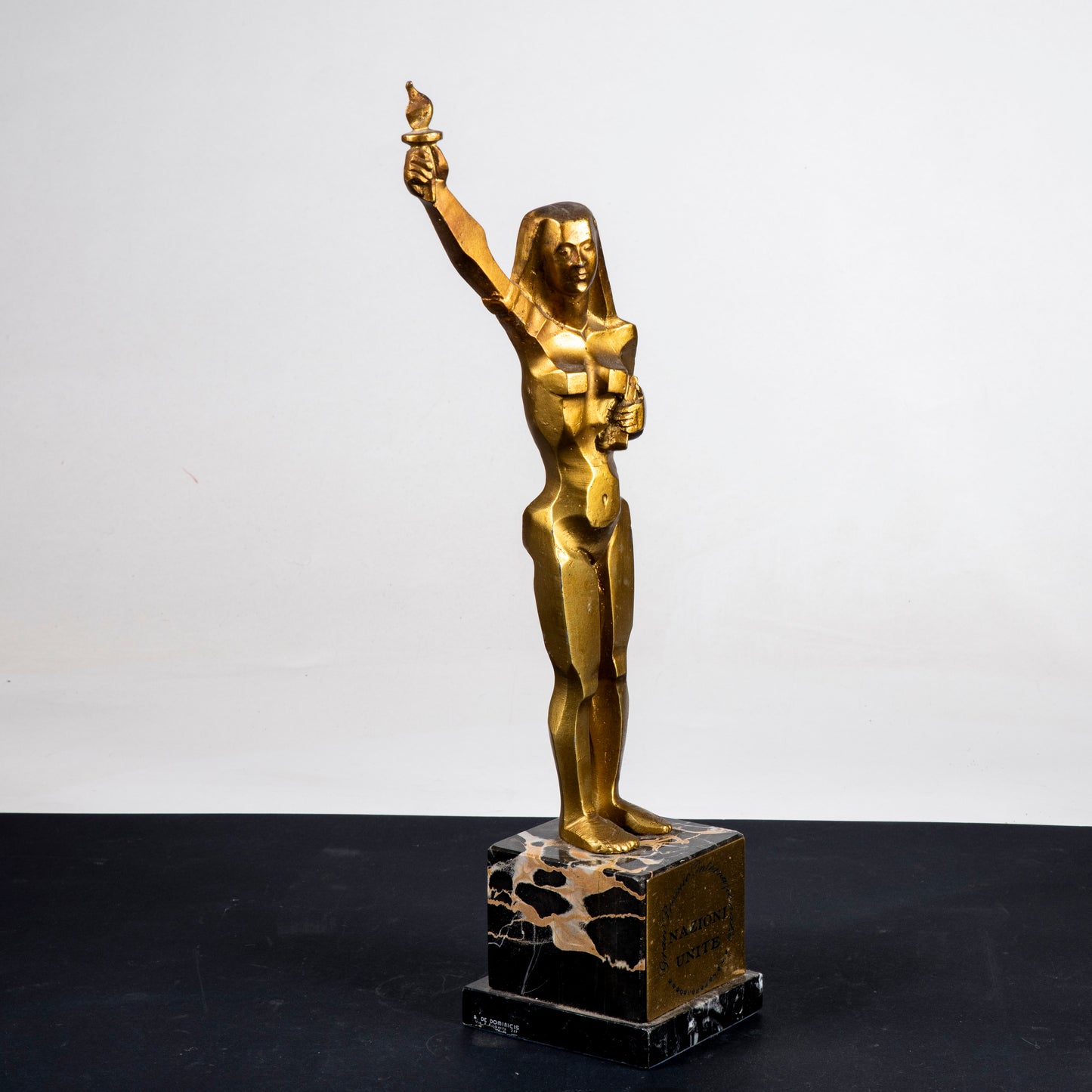 statua scultura premio in metallo nazioni unite