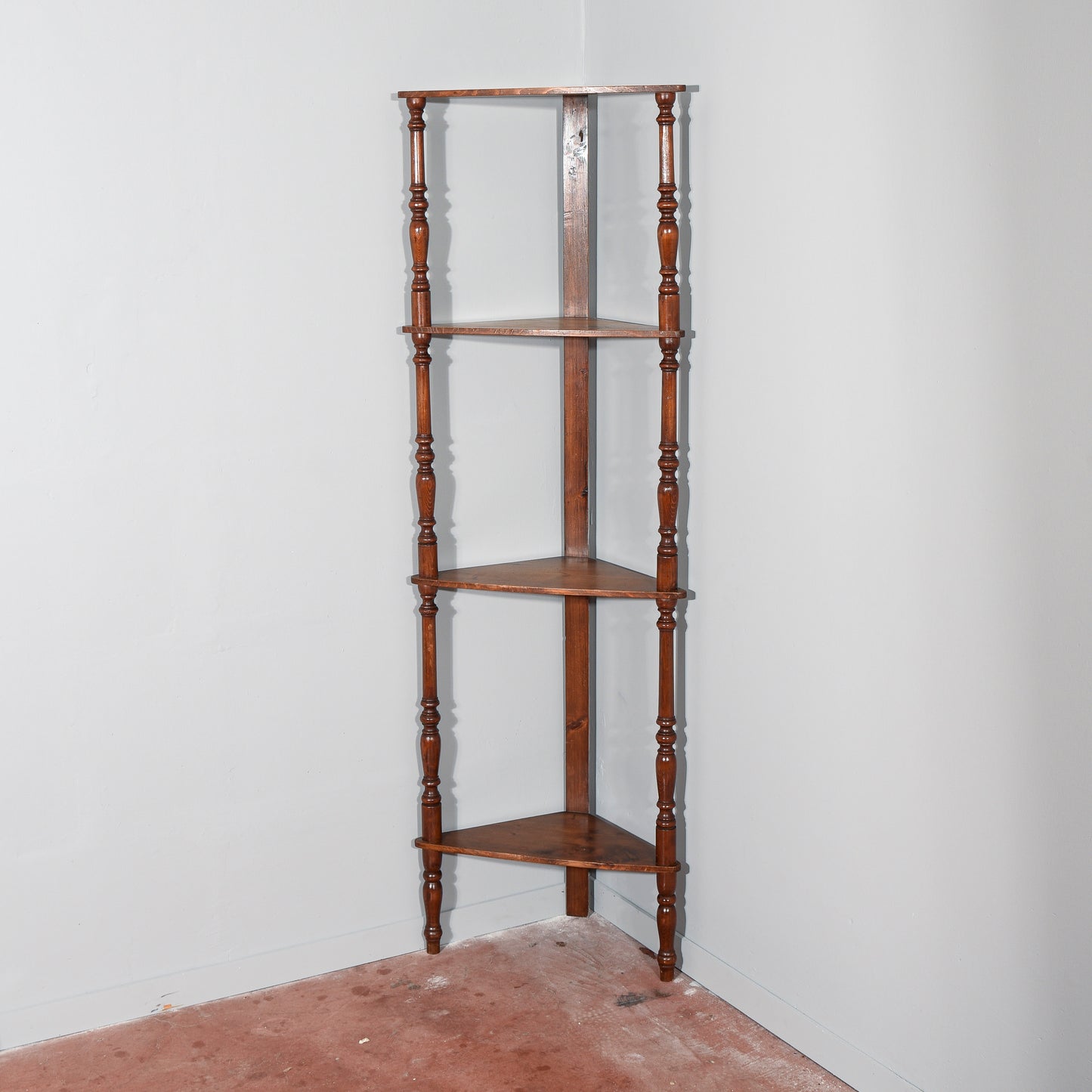 Angoliera a giorno con torniture  epoca 1800