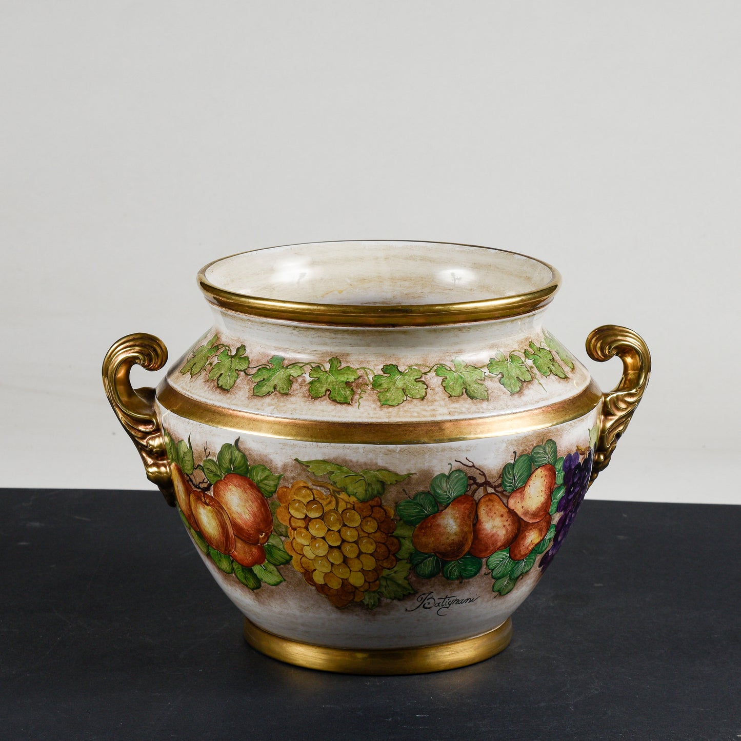 Vaso cache pot in ceramica decorato a mano firmato Batignani Prochet Torino