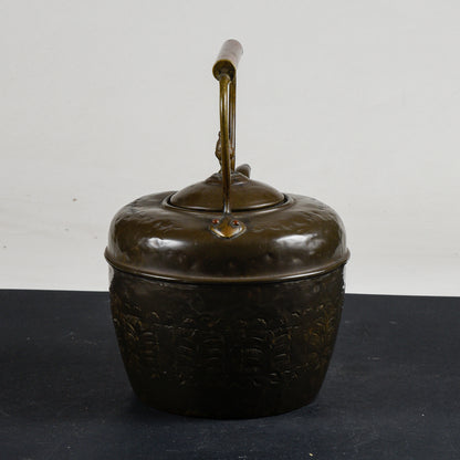 Brocca teiera in rame epoca metà del 1900