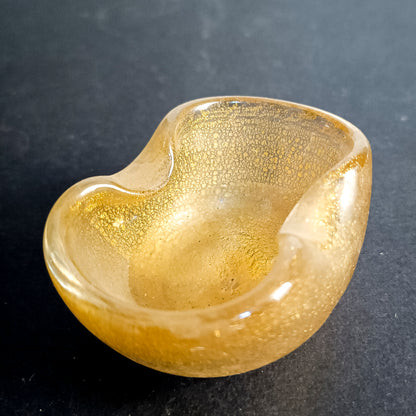 Portacenere svuota tasche ciotola  in vetro decorata a foglia oro  Italia 1950