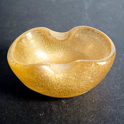 Portacenere svuota tasche ciotola  in vetro decorata a foglia oro  Italia 1950