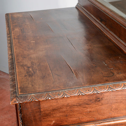 Credenza con specchiera in noce intagliata Italia epoca fine 1800