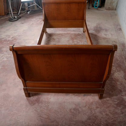 Letto a barca vintage da centro
