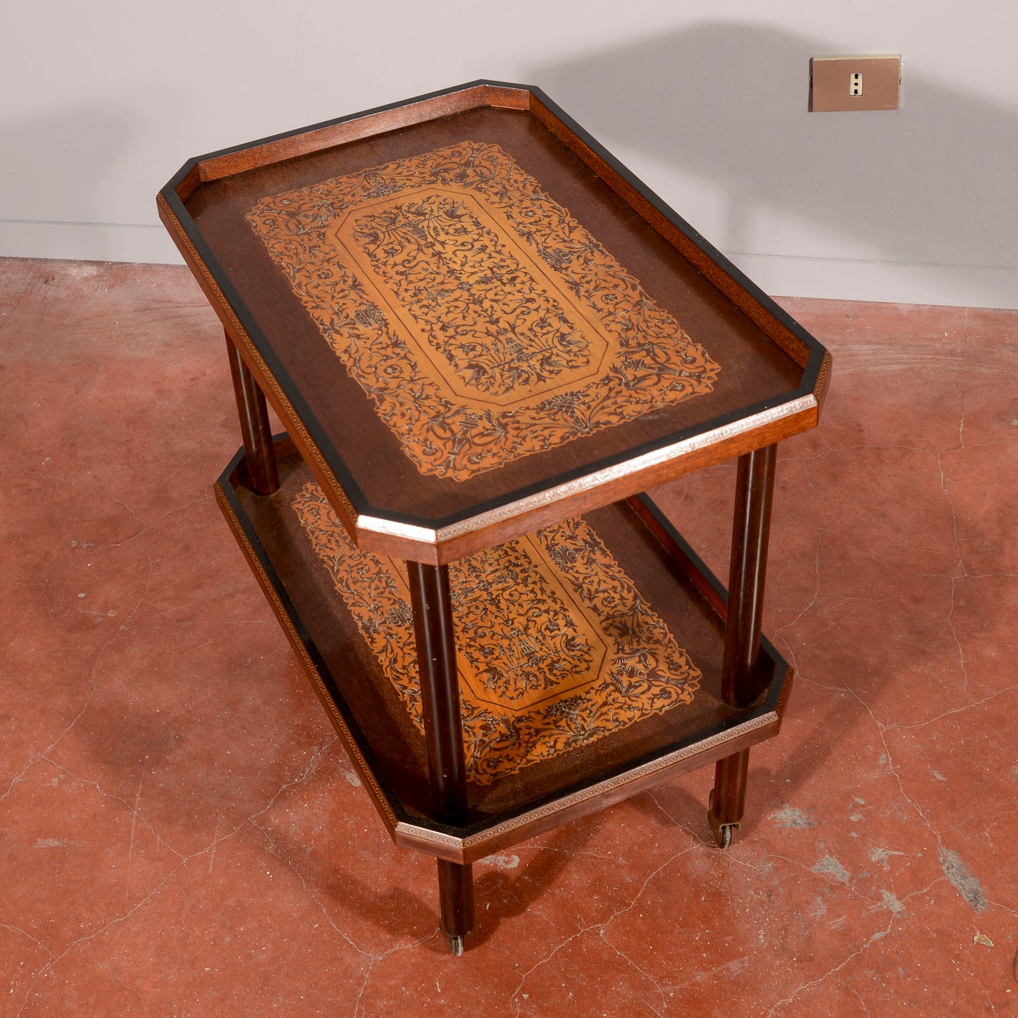 Carrello portavivande intarsiato,  e con doppio piano  Italia 1940