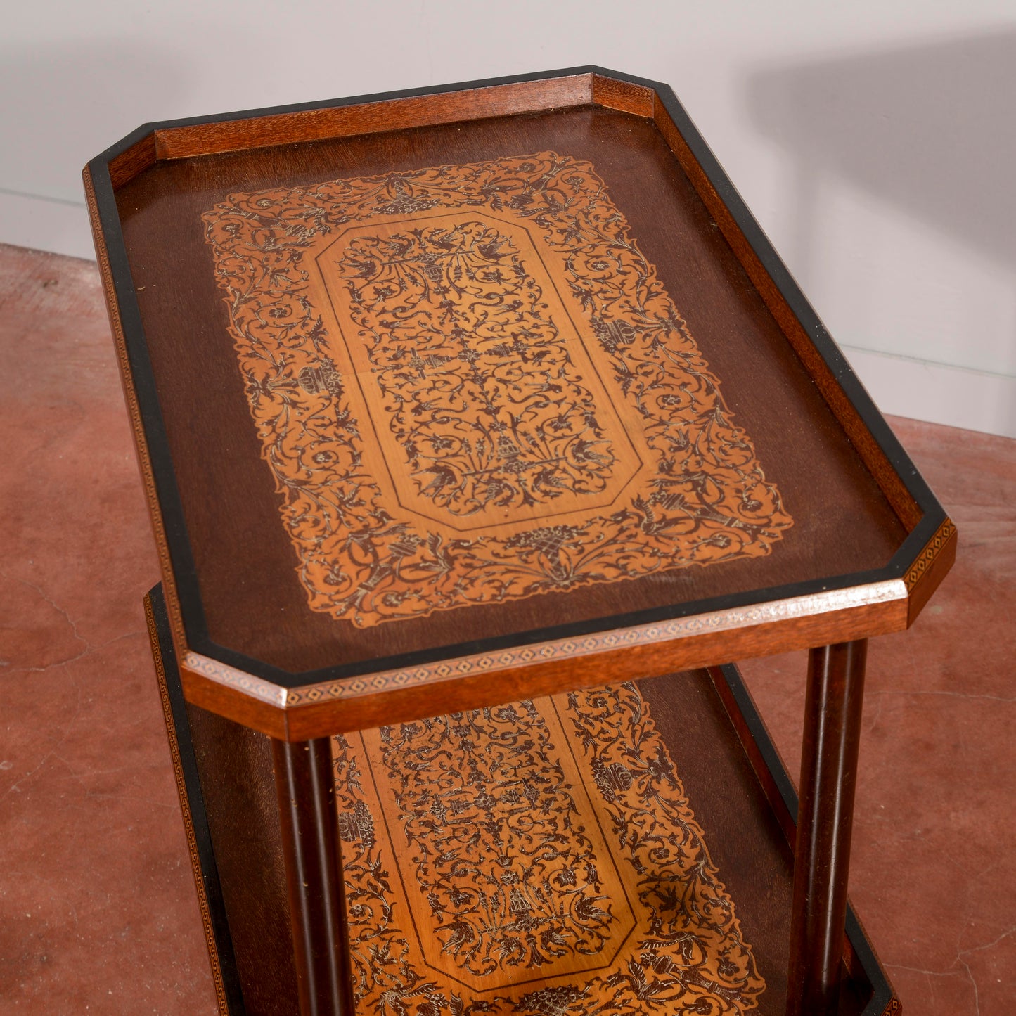 Carrello portavivande intarsiato,  e con doppio piano  Italia 1940