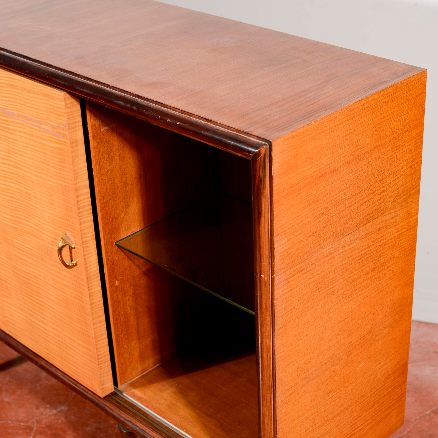 Credenza ante scorrevoli stile Art Decò disponibile la coppia