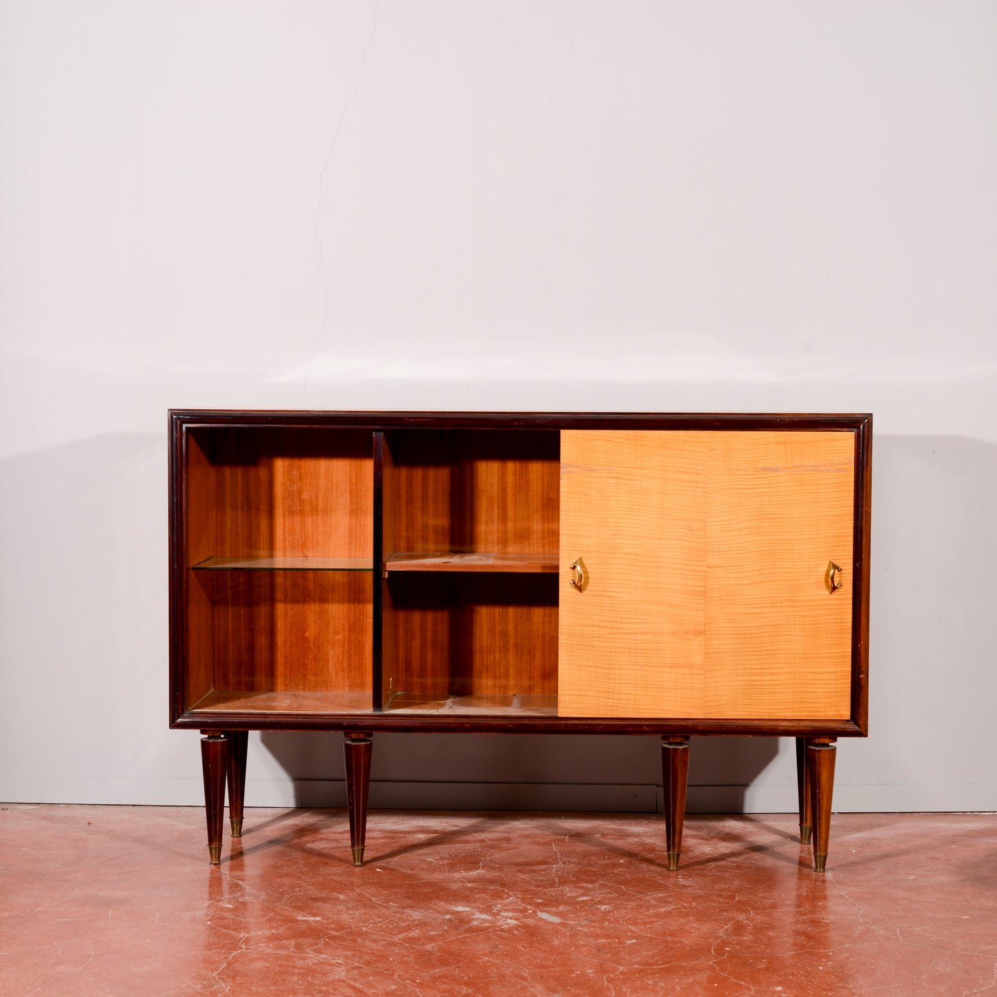 Credenza ante scorrevoli stile Art Decò disponibile la coppia